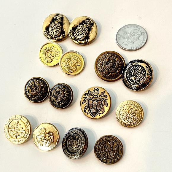 Vintage Lot Coat Of Arms Metal Buttons - Picture 4 of 4